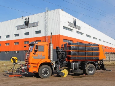 МКДУ-10 комбинированная дорожная машина